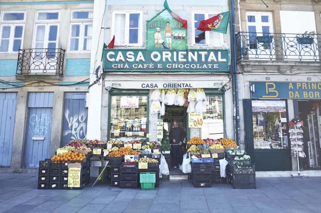 Portugal — documentary and travel photograph in Portugal, frame 17 of 46.